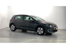 Volkswagen E-Golf Navigatie Parkeersensoren App-Connect