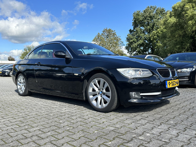 BMW 3 Serie Cabrio 320d Aut. * VOLLEDER | NAVI-FULLMAP | BI-XENON | ECC | CRUISE | PDC | MEMORY-PACK | WINDSCARF *