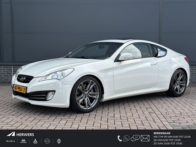 HYUNDAI GENESIS 3.8 V6 AUTOMAAT / 300 PK / Schuif Kantel dak / Stoelverwarming / Clima / Cruise control /