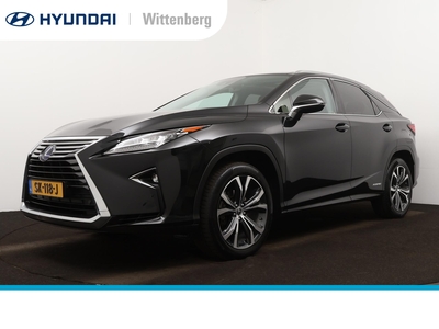 LEXUS RX-SERIE 450h 4WD LUXURY LINE | OUTLETDEAL! | SCHUIFDAK | LEDER | ELEKTR. STOELEN | NAVI | CAMERA | CRUISE ADAPTIEF | 20'' LMVELGEN | STOELVERWARMING |