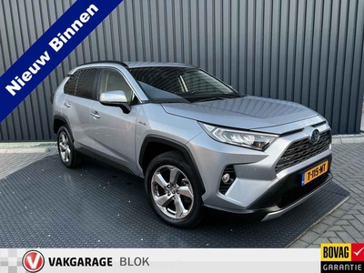 Toyota RAV4 2.5 Hybrid AWD | Dodehoek | Trekhaak | PDC V&A | 1650 KG Trekgewicht