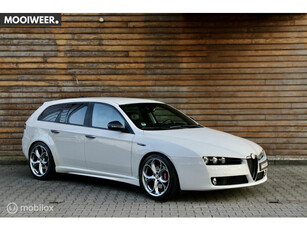 Alfa Romeo 159 Sportwagon 1750 TBI Ti | Alcantara | 200 PK