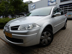 Renault Mégane 1.6-16V Business Line