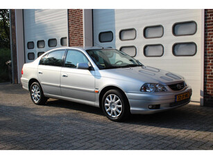 Toyota Avensis 1.8-16V Executive * Leder / Airco / 1e Eig. Nap! *