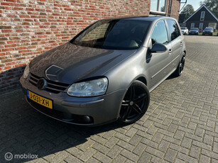 Volkswagen Golf 2.0 FSI Comfortline Business