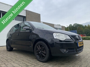 Volkswagen Polo 1.2 Optive 5DR APK Airco Navi Scherm LM velgen