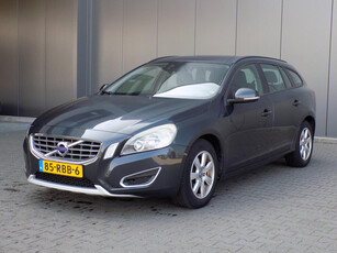 Volvo V60 1.6 T3 Kinetic