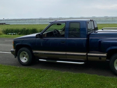 Chevrolet K1500 Silverado Stepside Pick-Up met Gereviseerde motor en automaat.