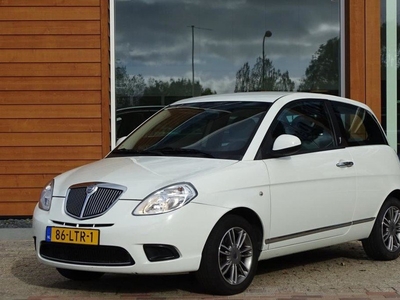 Lancia Ypsilon 1.2 Argento 60-Pk 3-Drs