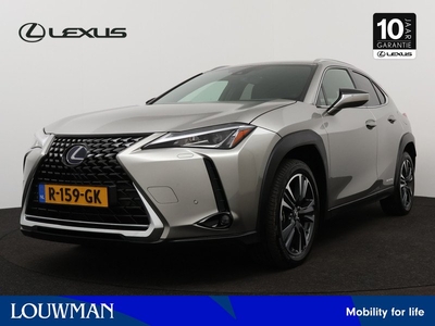 Lexus UX 250h Preference Line | Navigatie | Parkeersensoren | Apple Carplay & Android Auto |