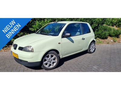 SEAT Arosa 1.4i Stella **NIEUWE APK-STUURBEKRACHTIGING**