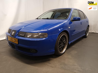 Seat Leon 2.8 V6 Topsport 4 - Schade