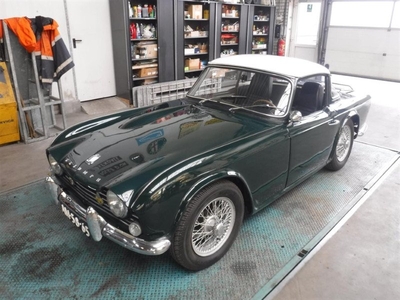 Triumph TR4 