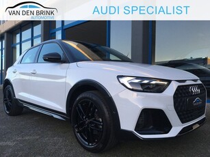 Audi A1 citycarver 35 TFSI S-line Black Edition (bj 2021)