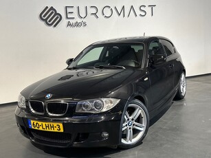 BMW 1-serie 120i Business Line Automaat - Airco - Navi -