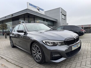 BMW 3 Serie 318i M-Sport Camera Carplay DAB LED