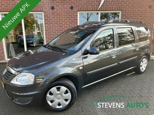 Dacia Logan MCV 1.6-16V Lauréate 7 persoons VERKOCHT!