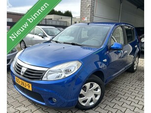 Dacia Sandero 1.6 Lauréate / Sport uitvoering / Airco /N.A.P