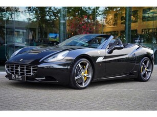 Ferrari California 4.3 V 8 HELE Capristo Carbon interieur