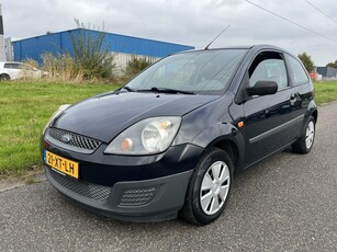 Ford Fiesta 1.3-8V Style Airco Nieuwe APK