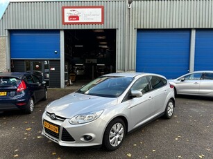 Ford Focus 1.0 EcoBoost Edition Plus recent distributie