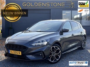 Ford Focus 1.0 EcoBoost ST Line Business 2e