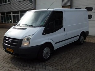 Ford Transit 260S VAN 85DPF LR 4.23 L1H1 AIRCO NIEUWE APK