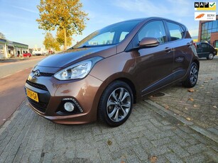 Hyundai I10 1.0i i-Motion Premium met onderhoudshistorie