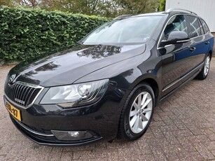 Škoda Superb Combi 1.6 TDI Champs Elysees