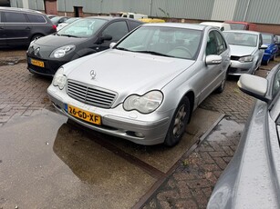 Mercedes-Benz C-klasse 200 K. Elegance Automaat met NAP