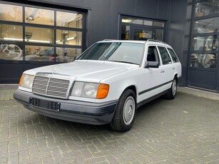 Mercedes-Benz (W124) 200 TD