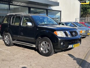 Nissan Pathfinder 4.0 V6 LE Premium IT