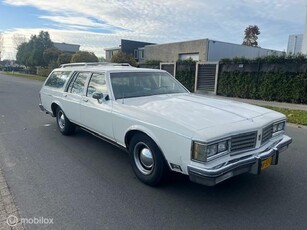 Oldsmobile eighty eight custom cruiser