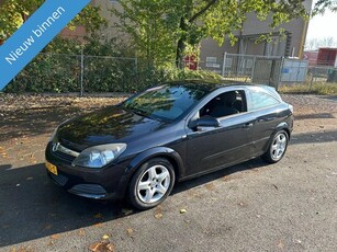 Opel Astra GTC 1.4 Business NETTE AUTO RIJDT EN SCHAKELT TOP