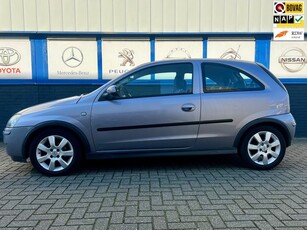 Opel Corsa 1.2-16V Silverline 11-2005 152000km NWE.APK