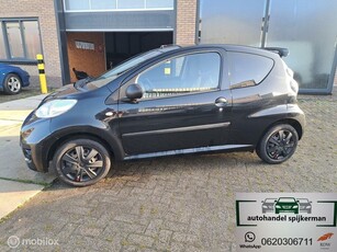 Peugeot 107 1.0-12V XR