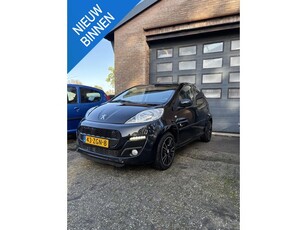 Peugeot 107 1.0 Black & Silver