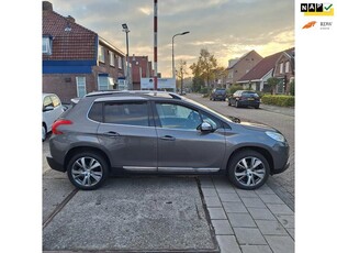 Peugeot 2008 1.6 VTi Féline Panorama Dak NaviVerkocht!