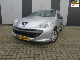 Peugeot 206 + 1.1 XR