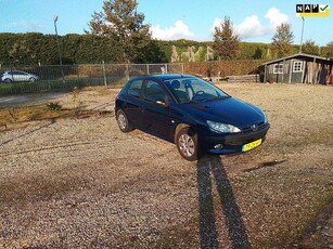 Peugeot 206 1.4 Forever Zeer Lux,s Airco 5 DRS NL auto