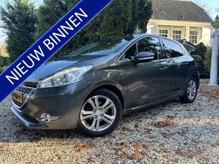 Peugeot 208 1.6 VTi Allure / 5 Drs. / Navi. / Slechts