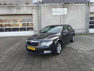 Skoda Superb 1.8 TSI 2009 AIRCO/CRUISE/PDC/NAP/TREKHAAK/APK!