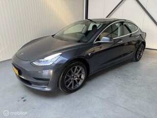 Tesla Model 3 Standard RWD Plus 60 kWh Autopilot