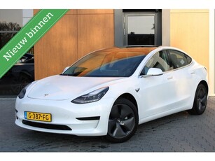 Tesla Model 3 Standard RWD Plus 60 kWh Trekhaak Pano