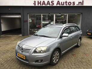 Toyota Avensis wagon 1.8 VVTi Luna Business / NAVI /