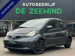 Toyota Aygo 1.0-12V 3 deur's airco (bj 2005)