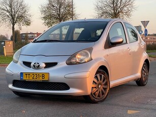 Toyota Aygo 1.0-12V apk tot 11-2025 airco