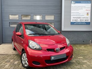 Toyota Aygo 1.0-12V Aspiration Red 5 drs AircoNAP