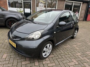 Toyota Aygo 1.0-12V + (bj 2006, automaat)