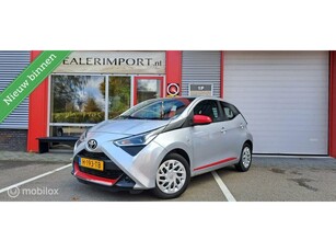 Toyota Aygo 1.0 VVT-i X-Play Limited / Airco / Apple